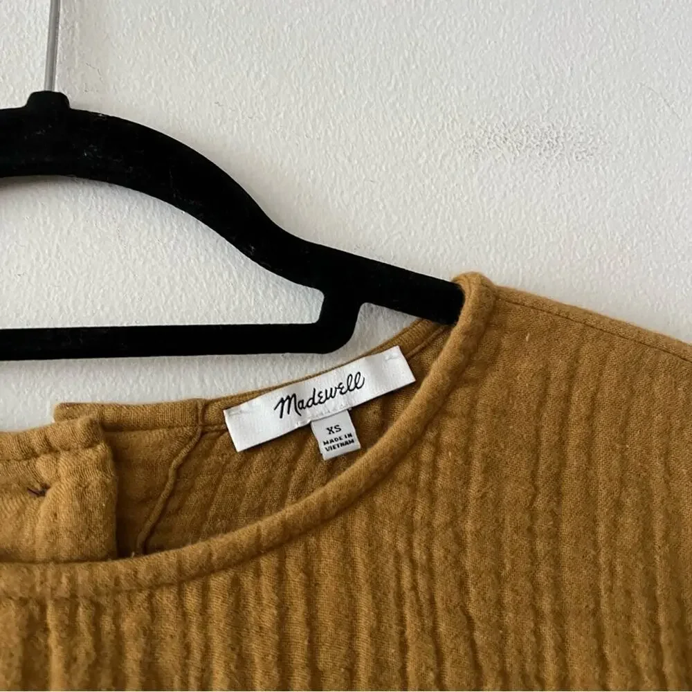 Madewell Lightspun Button-Back Peplum Top